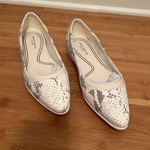 Cole Haan Grand Ambition Snake Embossed Flat - color- gray/white, size: 9B